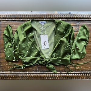 NWT verge girl crop top